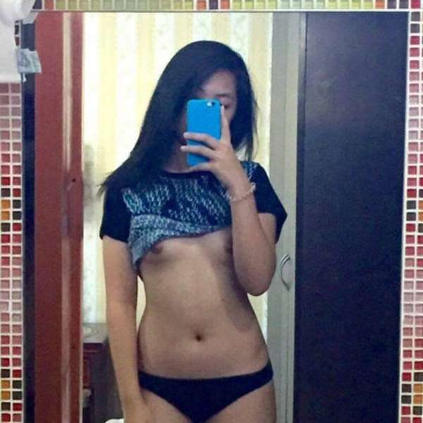 Jesslyn-Febria-Nude-5c@nd@l-Cute-Pinay-Teen-L3@k3d-Photos-And-Sex-Videos-Amateur-Asian-Complet...jpg