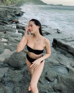 Hello 2025 🖤🌊🐚🪨 (5).jpg