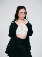 When you want to look professional but also want to show off your midriff. 💁*♀️LOCATION-STUDIO-.jpg