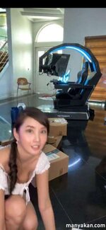 Will-Alodia-Gosiengfiao-Nipple-Slip-Beach-Moby-Nude-5c@nd@l-10.jpg
