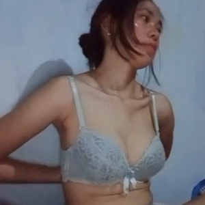 Cantik_Omek_-_EPORNER_1740810718423.mp4