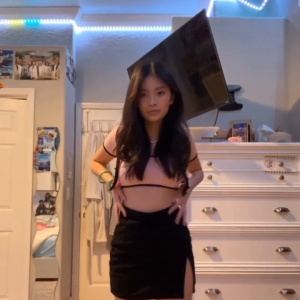 Amoy Puke Ang Kwarto Ni Ganda 1.mp4