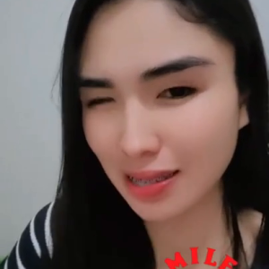 (2) TG: @moniicahija