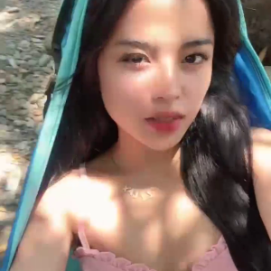 11225753-c8e6bbcb27ec675619e6a764516f1469.mp4