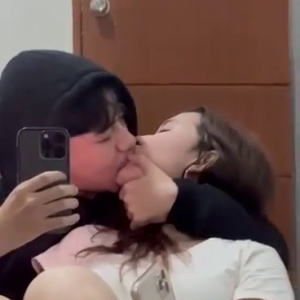 12232237_A7Gzz0un_720p.mp4