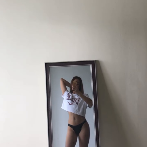 Sexy photoshoot ni model Jen