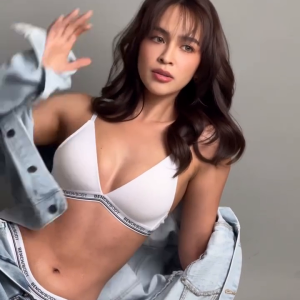 Sexy photoshoot ni Leanna